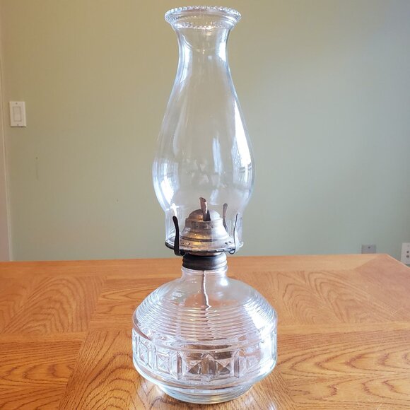Vintage Clear Glass 14" Oil Lamp with Glass Chimney - Picture 4 of 4